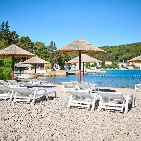 Aminess Planet Camping Holiday Homes Port9 كورتْشولا المظهر الخارجي الصورة