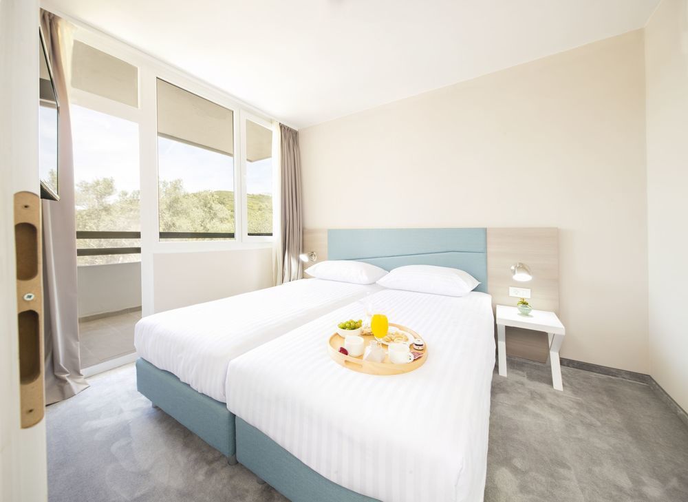 Aminess Planet Camping Holiday Homes Port9 كورتْشولا المظهر الخارجي الصورة